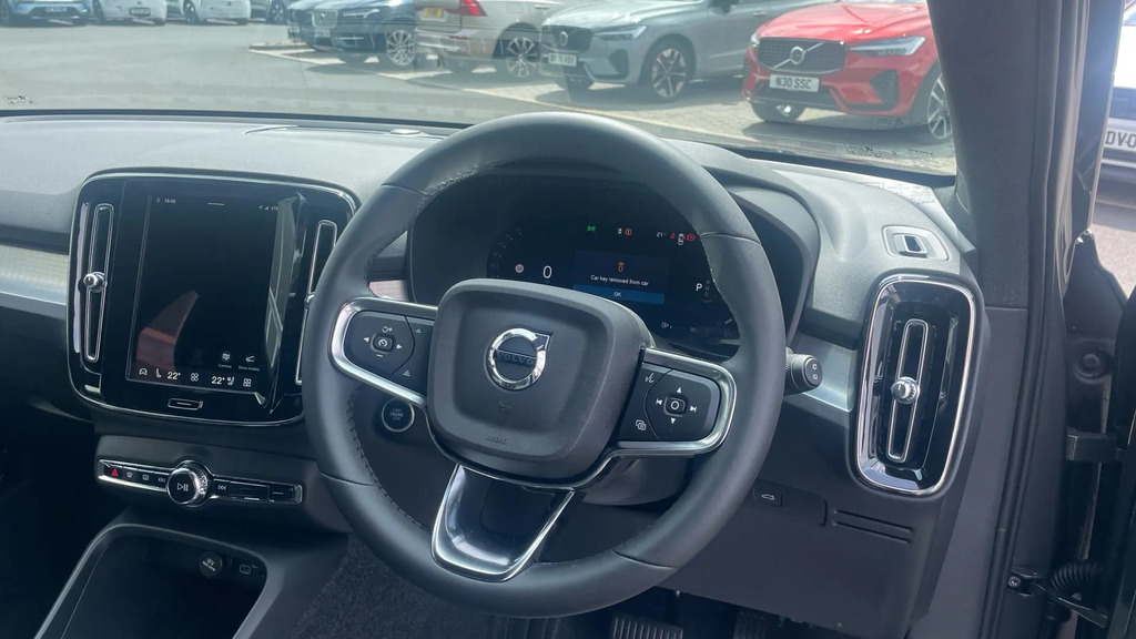 Volvo XC40 2.0 B3p Plus Dark YM26RZG #4