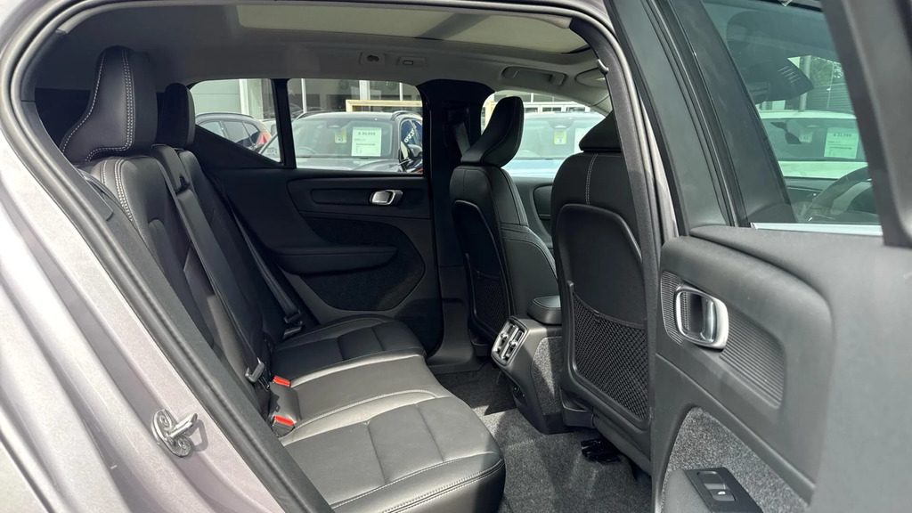 Volvo XC40 2.0 B3 Mhev Ultra Bright Dct Euro 6 Ss YM26OJL #6