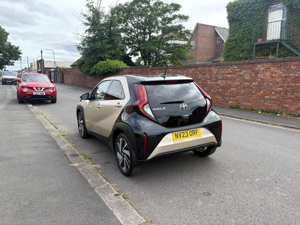 Toyota Aygo X 1.0 Vvt-i Edge #4