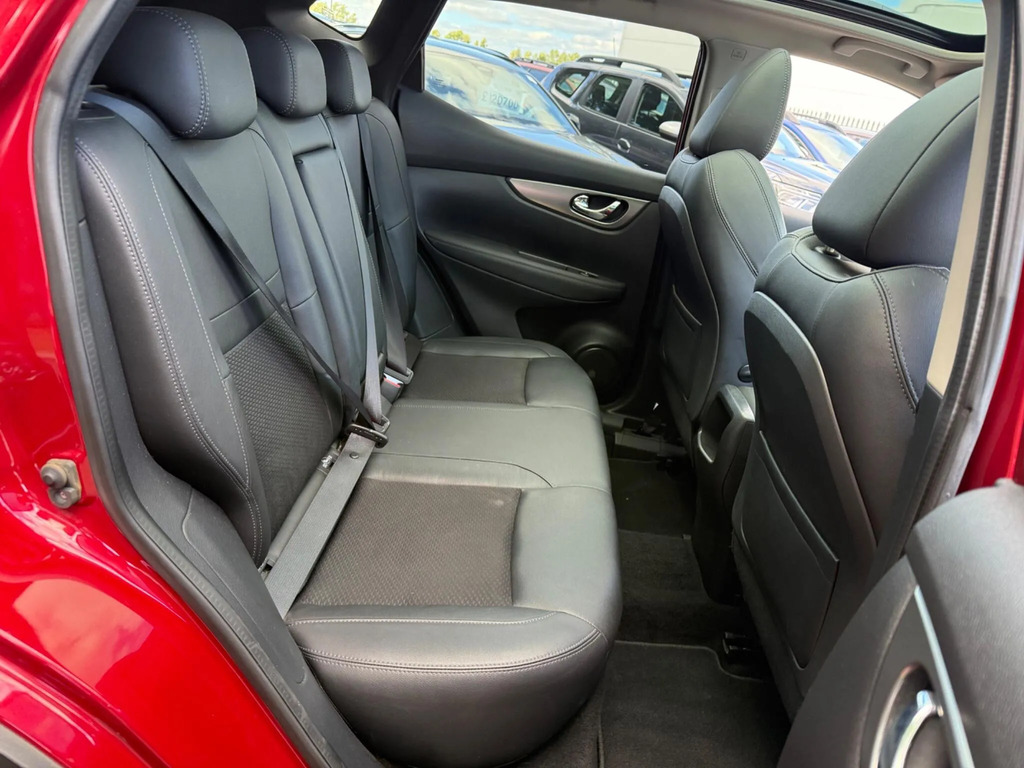 Nissan Qashqai N-connecta Dci Cv White #9