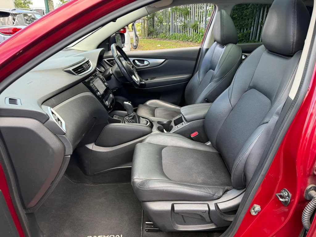 Nissan Qashqai N-connecta Dci Cv White #6