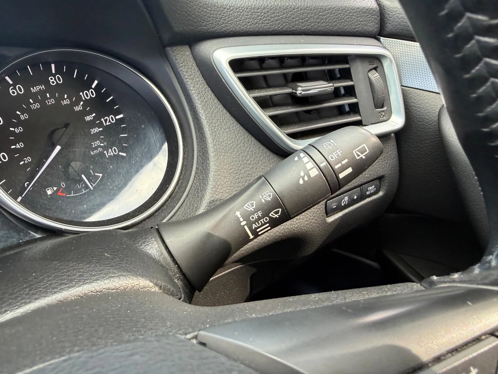 Nissan Qashqai N-connecta Dci Cv White #28