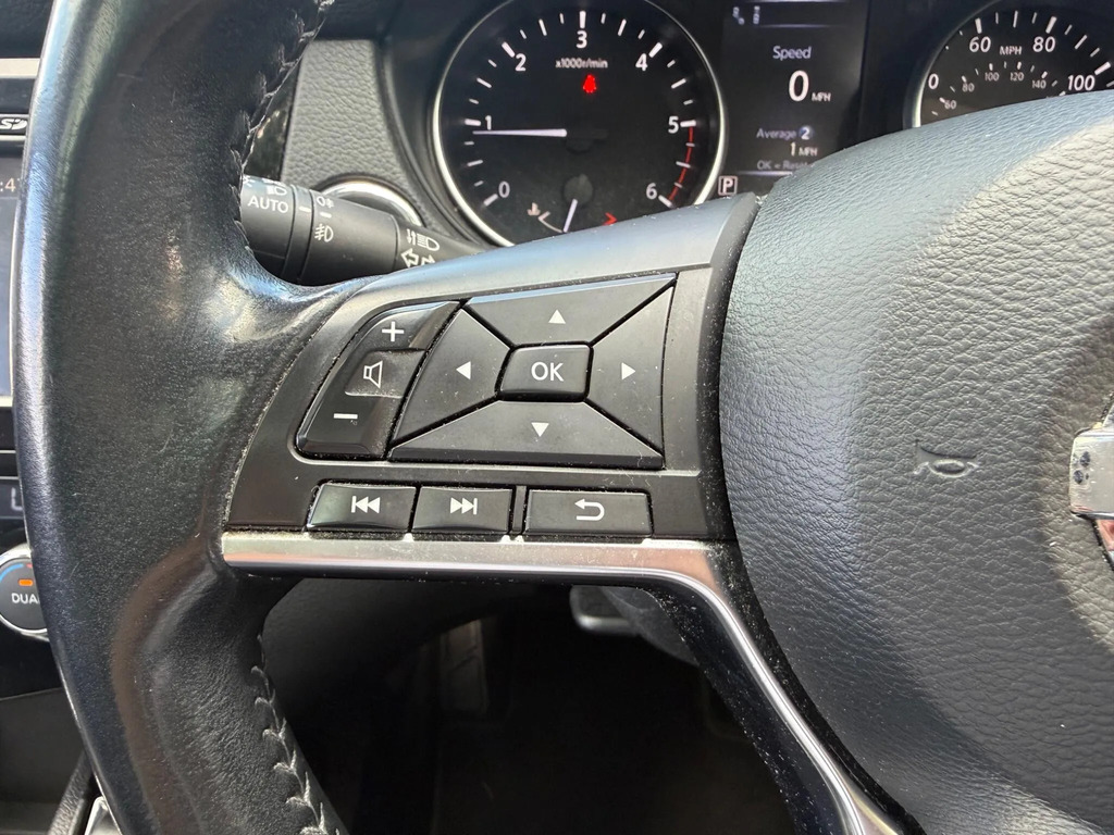 Nissan Qashqai N-connecta Dci Cv White #25