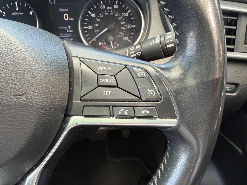 Nissan Qashqai N-connecta Dci Cv White #24
