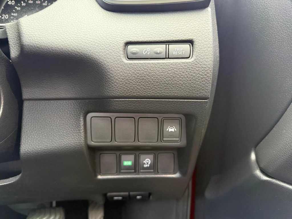 Nissan Qashqai N-connecta Dci Cv White #27