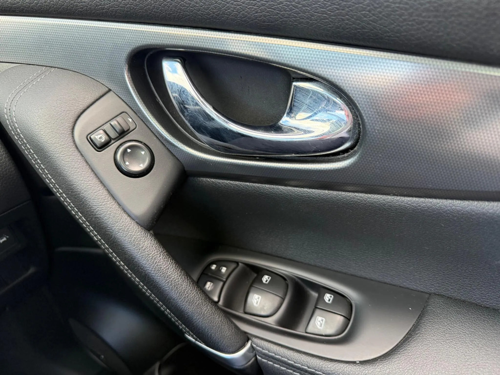 Nissan Qashqai N-connecta Dci Cv White #26