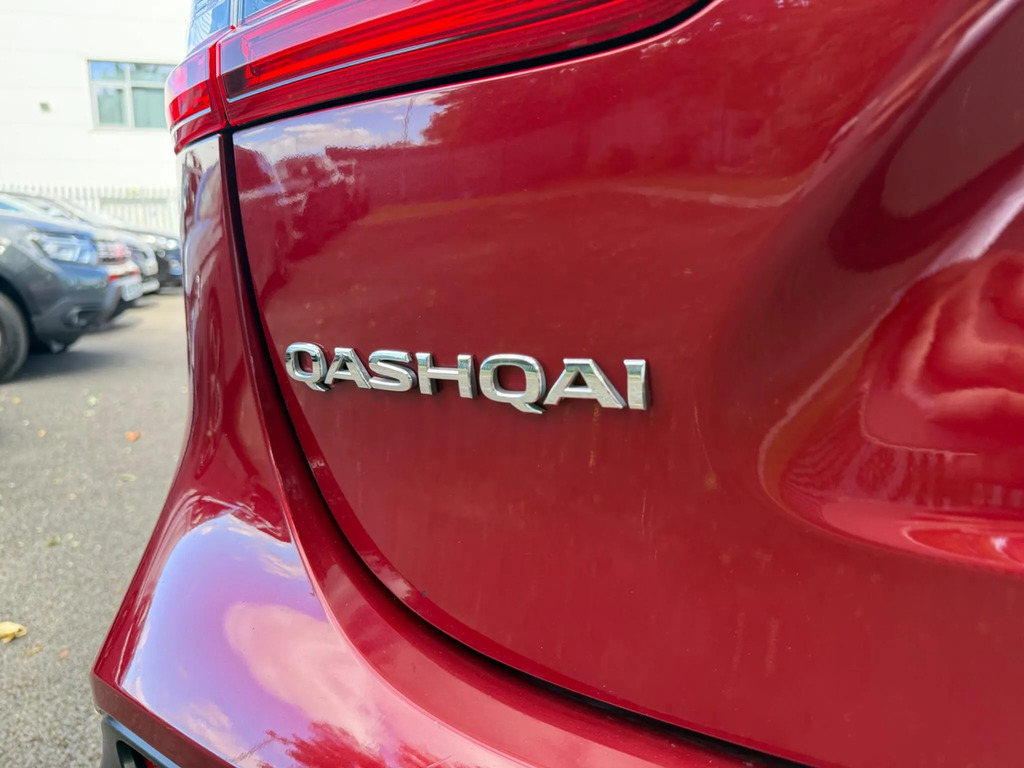 Nissan Qashqai N-connecta Dci Cv White #4