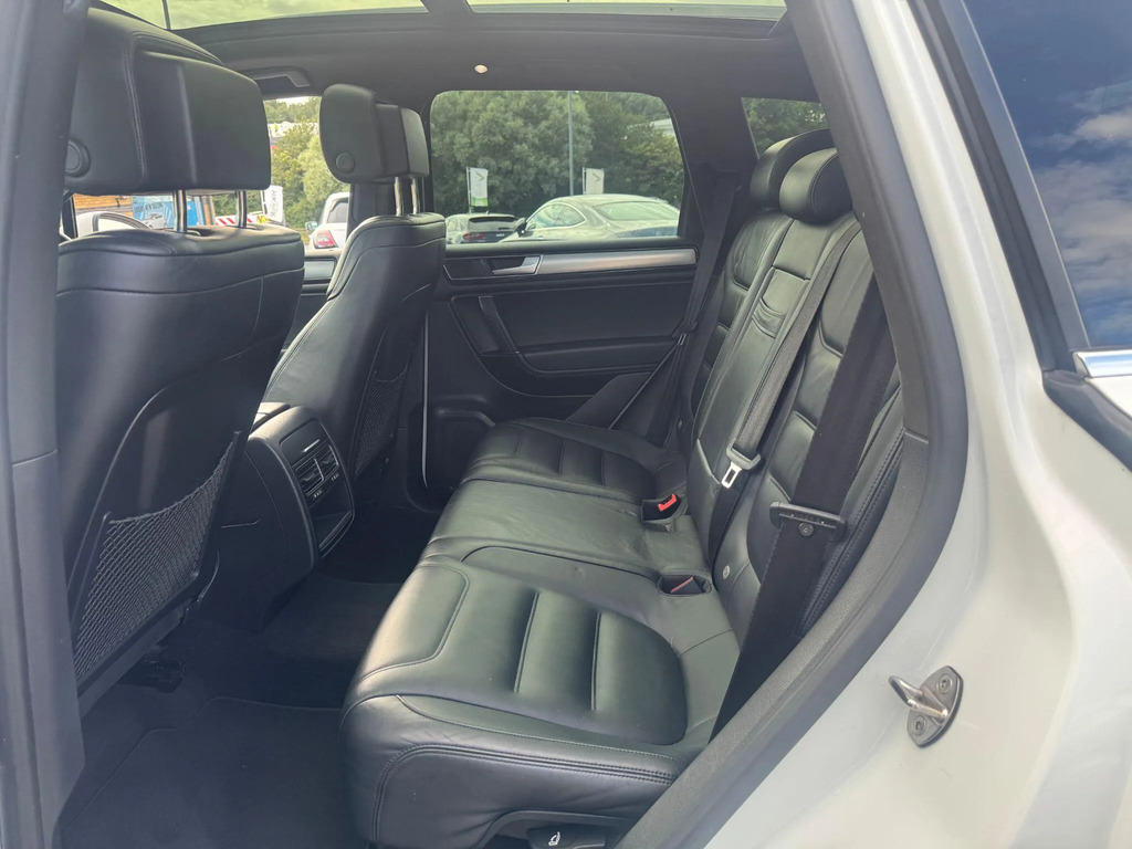 Volkswagen Touareg V6 R-line Tdi Bluemotion Technology White #13