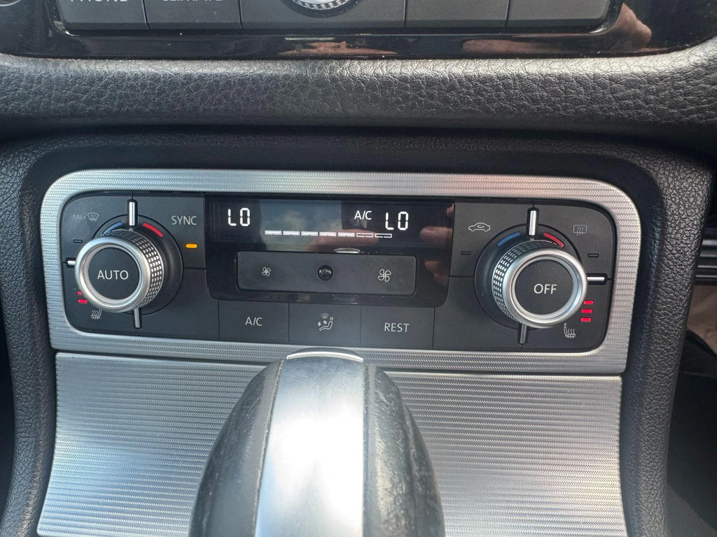 Volkswagen Touareg V6 R-line Tdi Bluemotion Technology White #16
