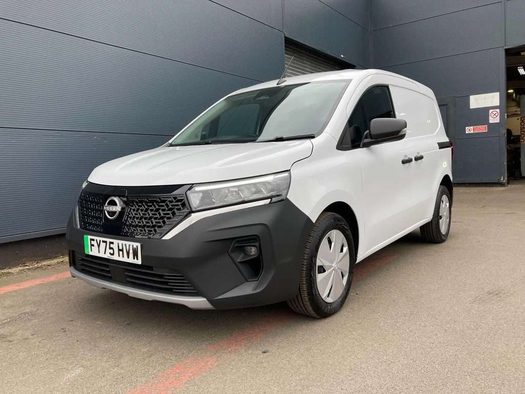 Nissan TOWNSTAR Tekna White #13