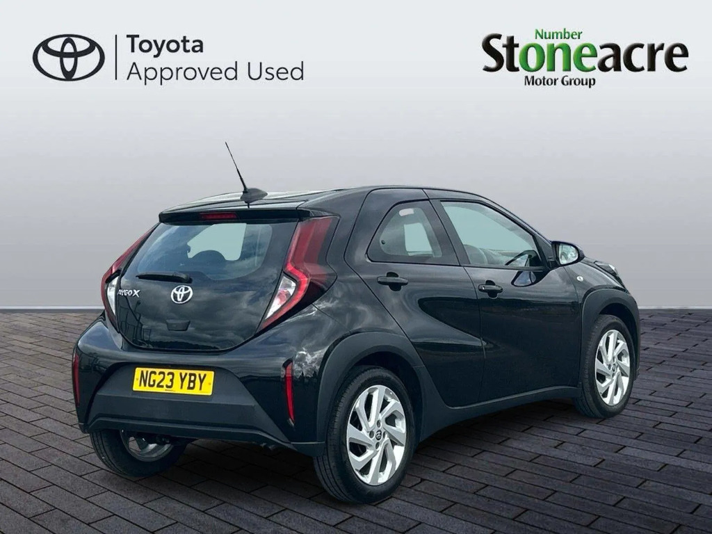 Toyota Aygo X 1.0 Vvt-i Pure #3