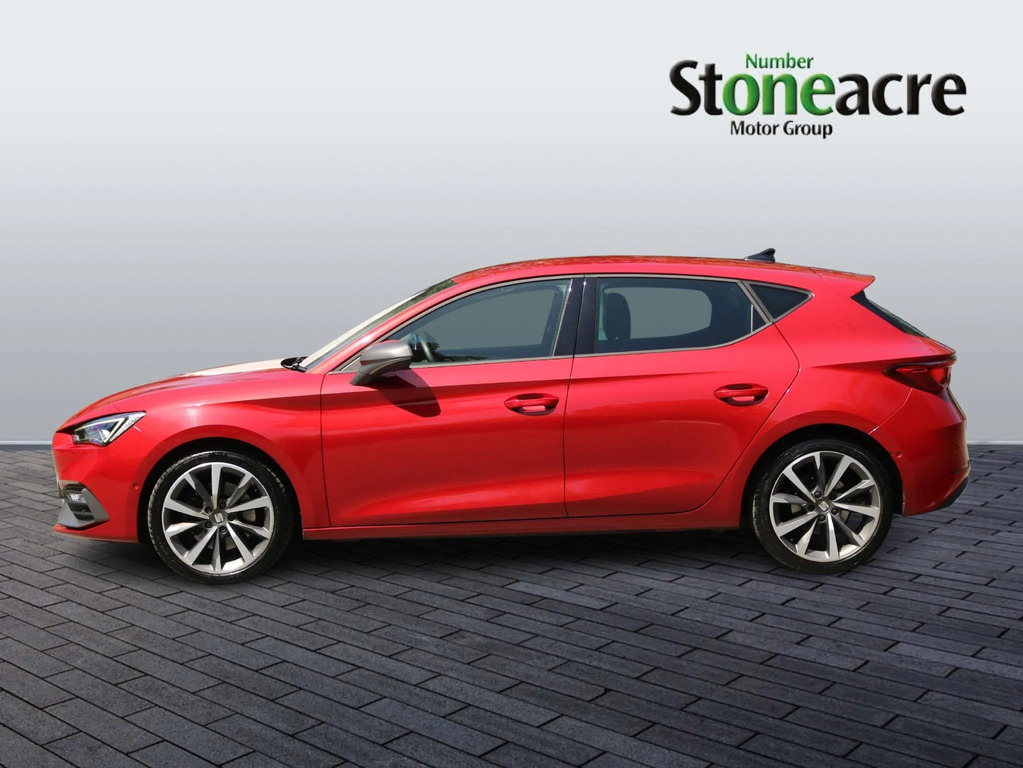 Seat Leon 1.5 Etsi Mhev Fr First Edition Hatchback Petro Red #6