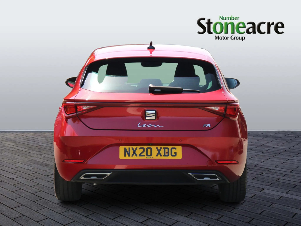 Seat Leon 1.5 Etsi Mhev Fr First Edition Hatchback Petro Red #4