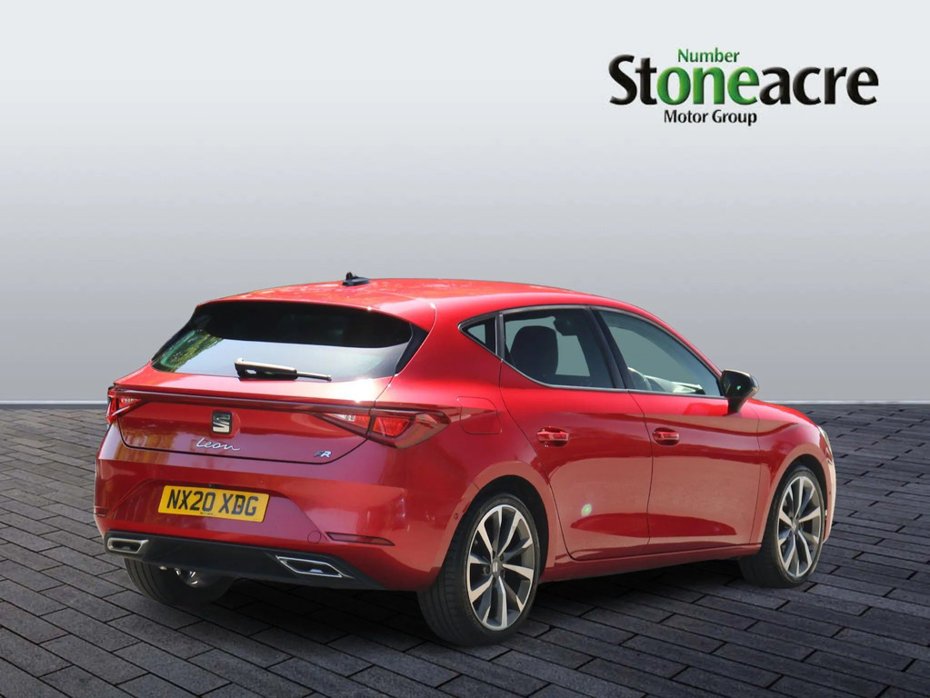 Seat Leon 1.5 Etsi Mhev Fr First Edition Hatchback Petro Red #3