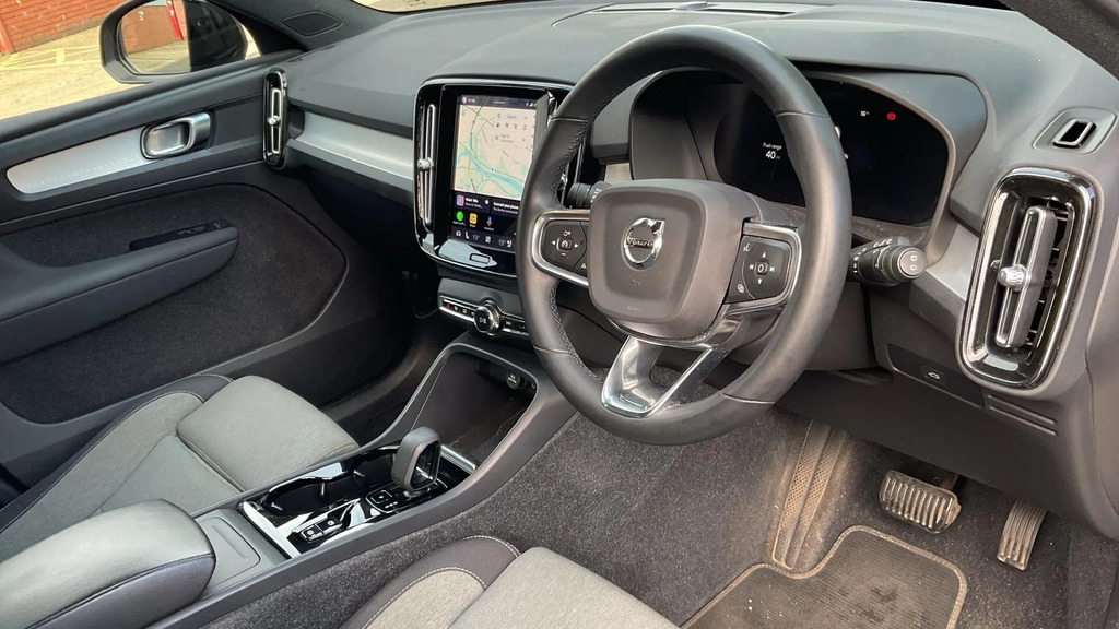 Volvo XC40 2.0 B3p Plus Dark  #4