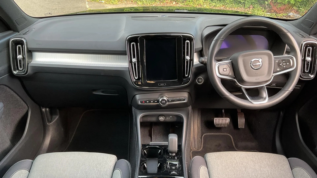 Volvo XC40 2.0 B3p Plus Dark  #5