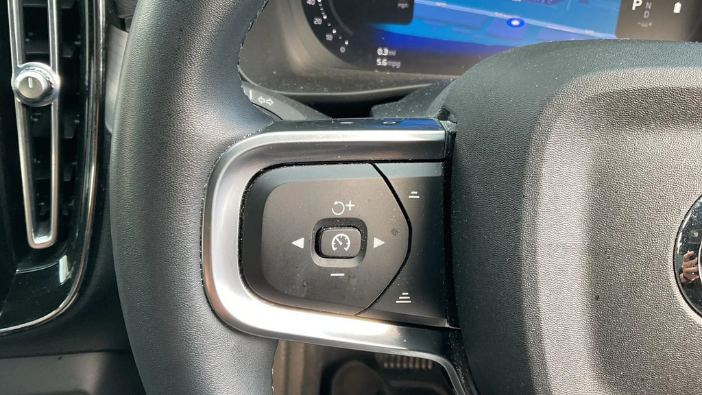 Volvo XC40 1.5H T5 Twin Engine Recharge 10.7Kwh R-design Suv Red #19