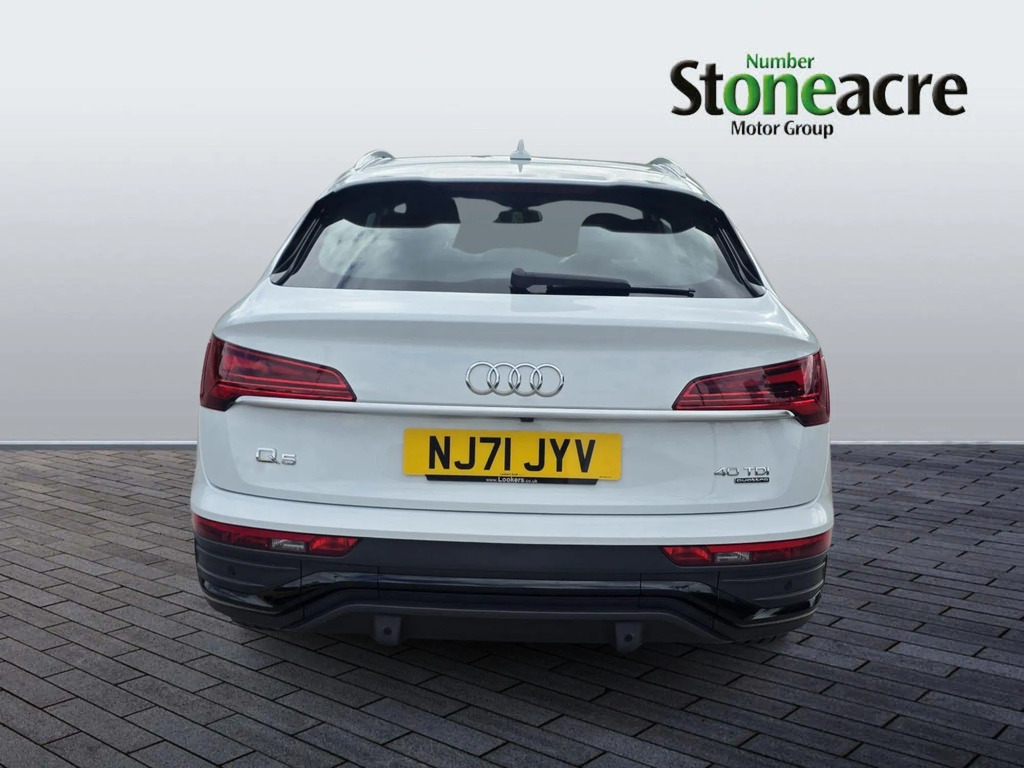Audi Q5 2.0 Tdi 40 Sport Sportback S Tronic Quattro Euro 6 White #4