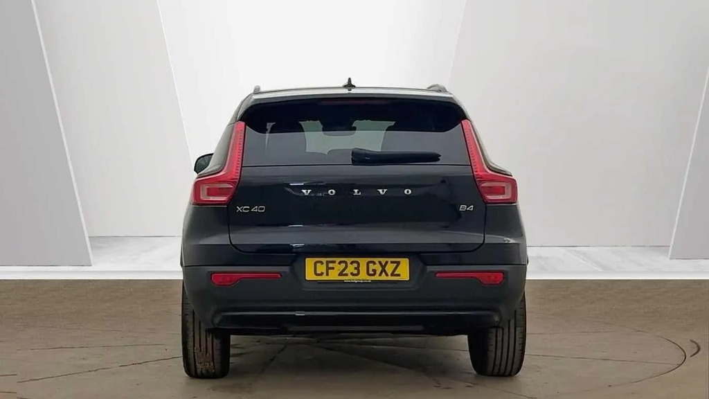 Volvo XC40 2.0 B4p Ultimate Dark  #4