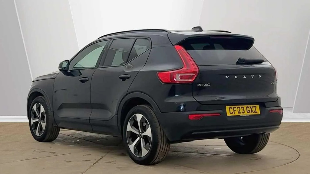 Volvo XC40 2.0 B4p Ultimate Dark CF23GXZ #5