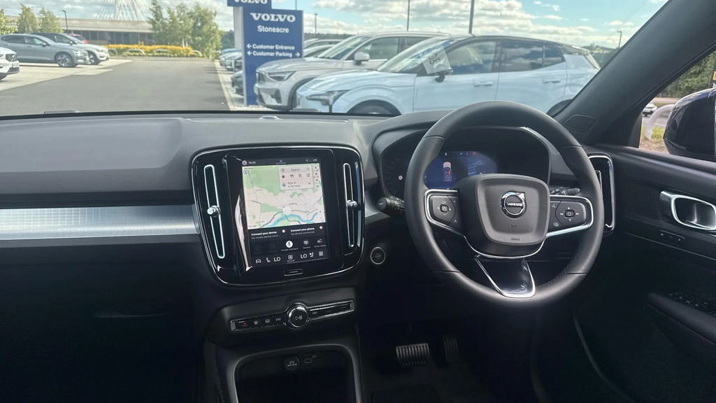 Volvo XC40 2.0 B3p Plus Dark  #4