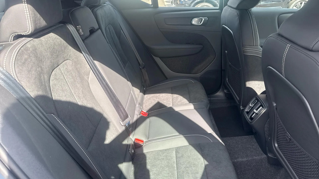 Volvo XC40 2.0 B3p Plus Dark  #6