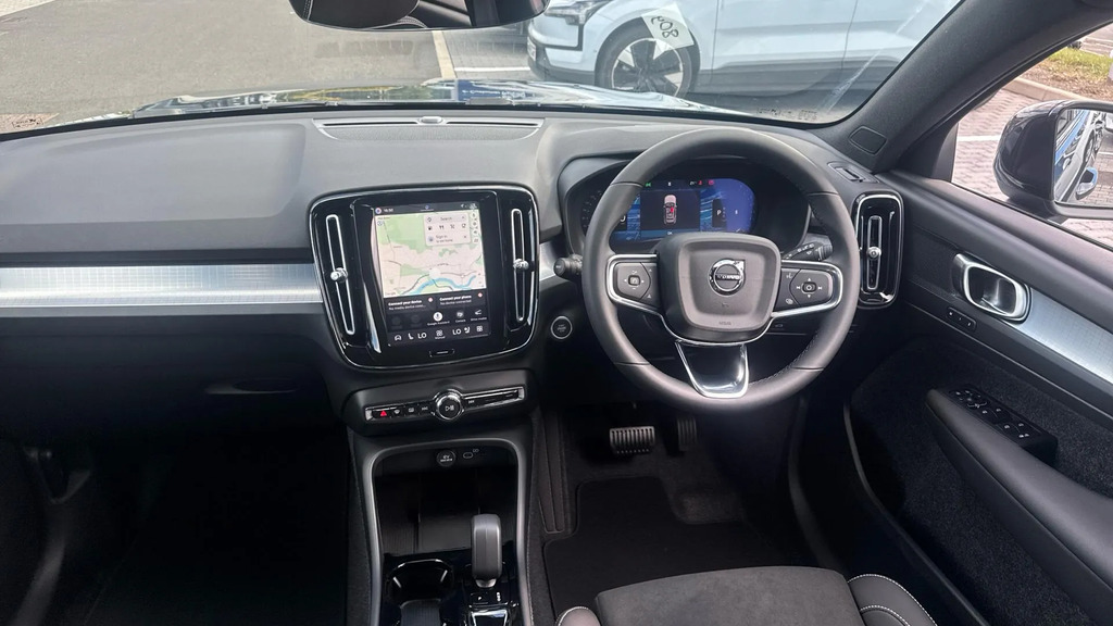 Volvo XC40 2.0 B3p Plus Dark  #5
