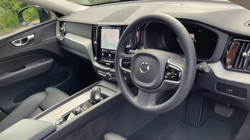 Volvo XC60 Plus Dark B4 Awd Mild Hybrid #4
