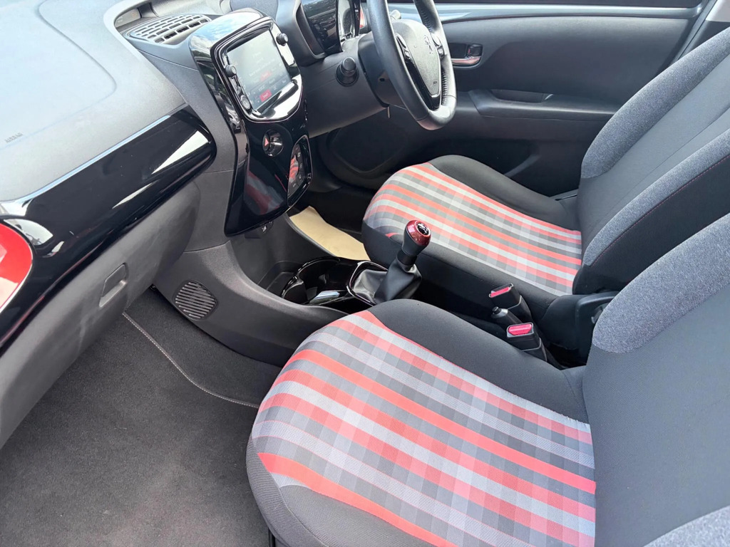 Peugeot 108 1.0 Allure Euro 6 Ss #19