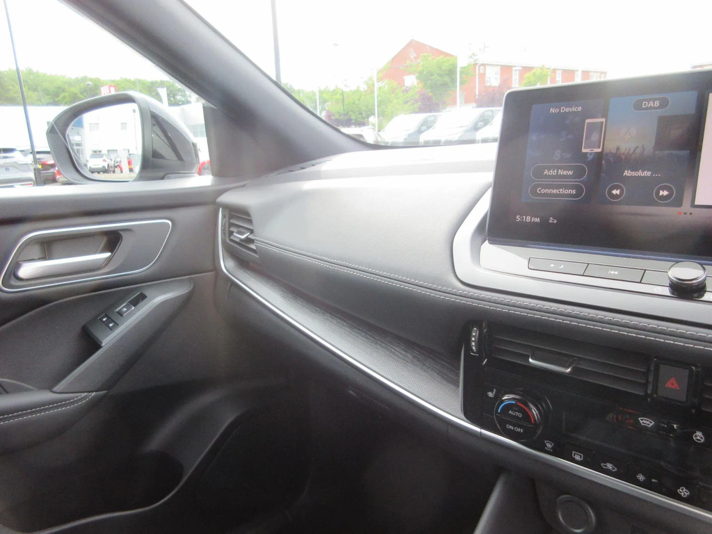 Nissan Qashqai 1.3 Dig-t Mh N-connecta Grey #13