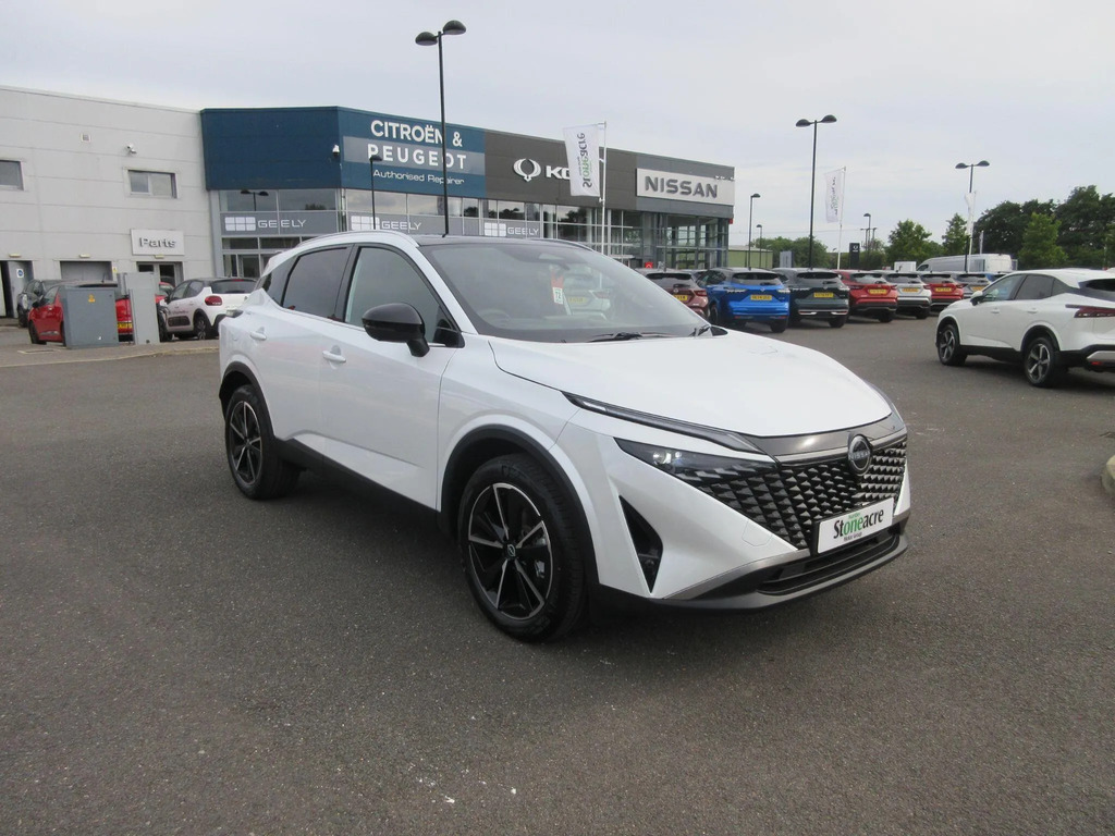 Nissan Qashqai 1.3 Dig-t Mh N-connecta Grey #1