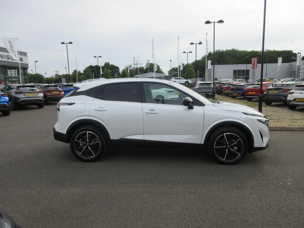 Nissan Qashqai 1.3 Dig-t Mh N-connecta Grey #9