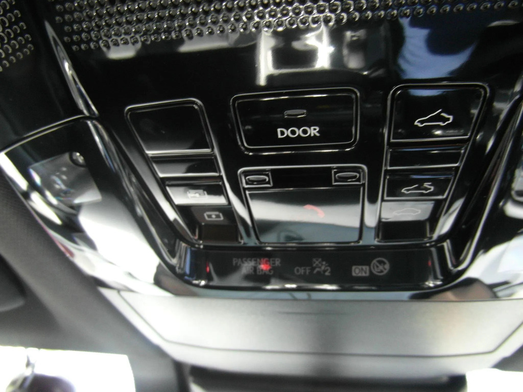 Lexus NX 2.5 450H 18.1Kwh Takumi Suv Plug-in Hy White #16