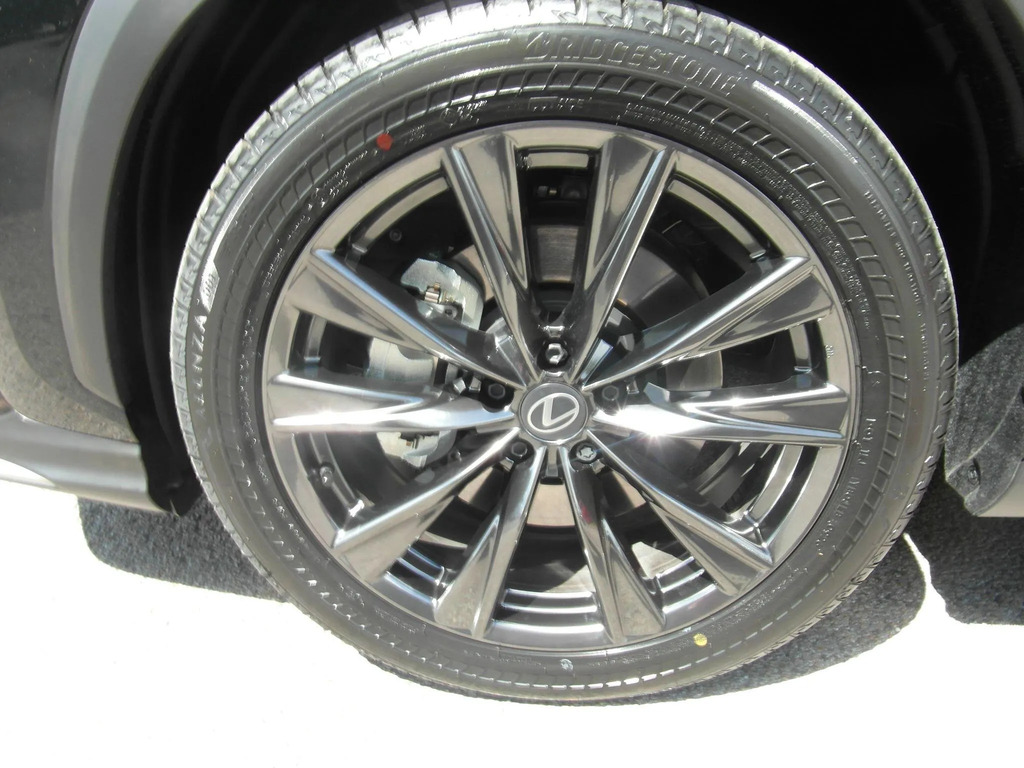 Lexus NX 2.5 450H 18.1Kwh Takumi Suv Plug-in Hy White #27