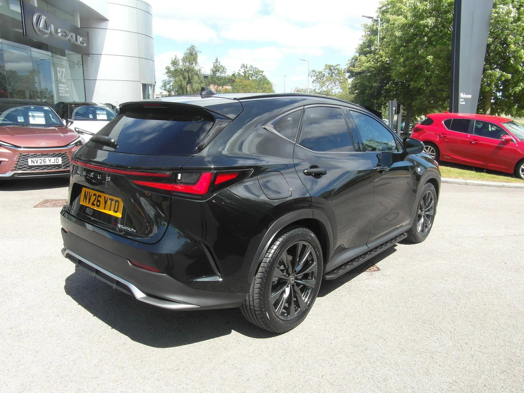 Lexus NX 2.5 450H 18.1Kwh Takumi Suv Plug-in Hy White #8