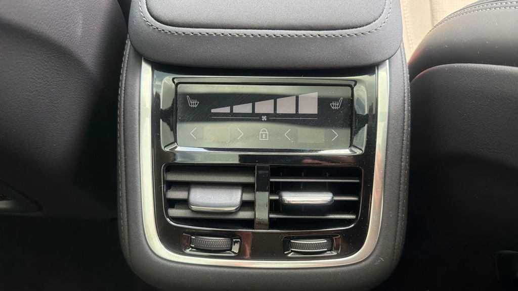 Volvo XC90 B5 Ultra, Awd Mild Hybrid, Bright, 7 Seats Blue #33