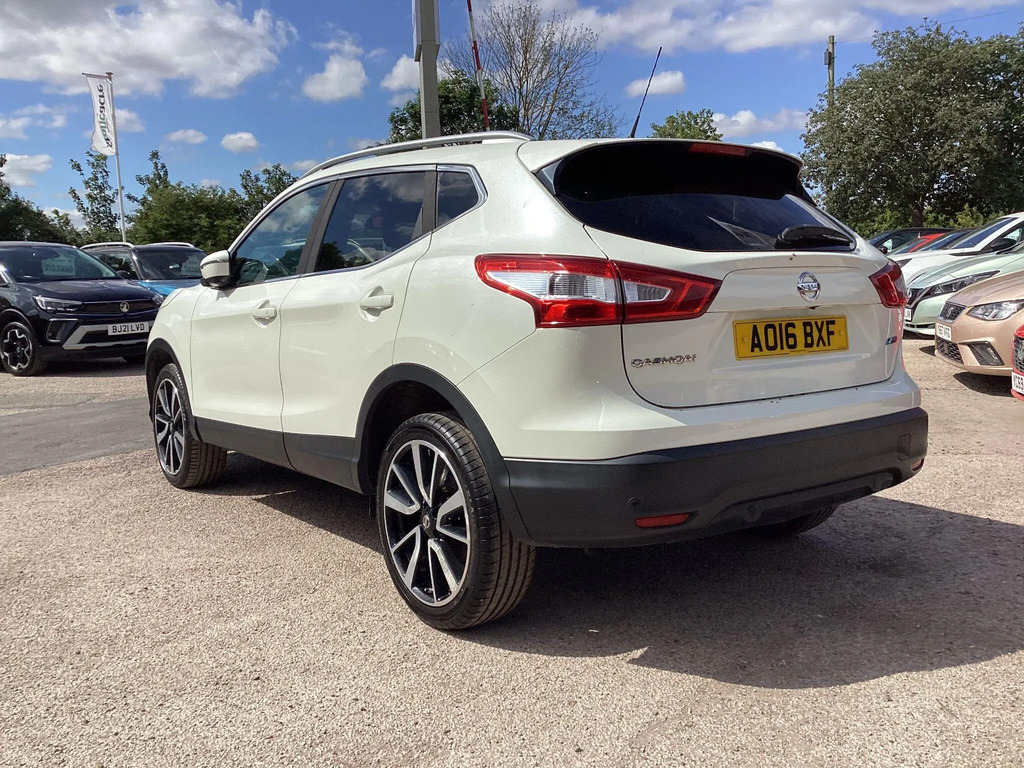 Nissan Qashqai 1.5 Dci Tekna #4