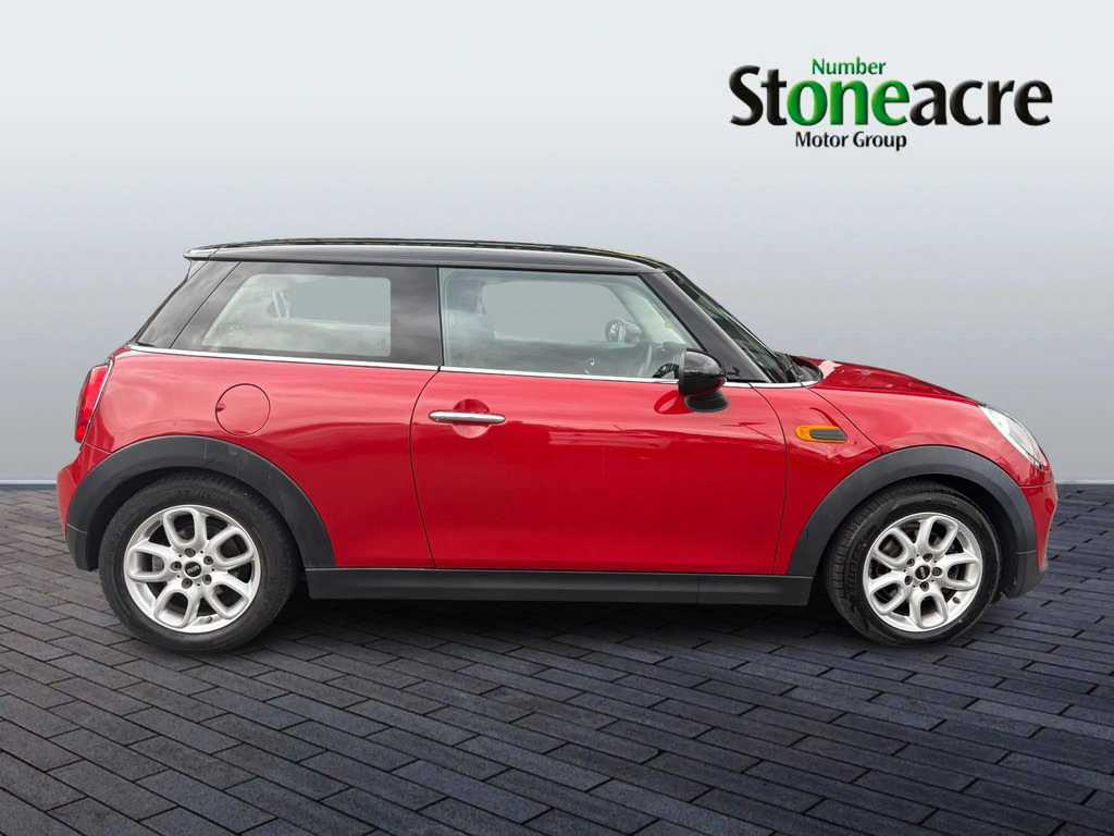 Mini Hatch 1.5 Cooper Euro 6 Ss MC17EGZ Red #2