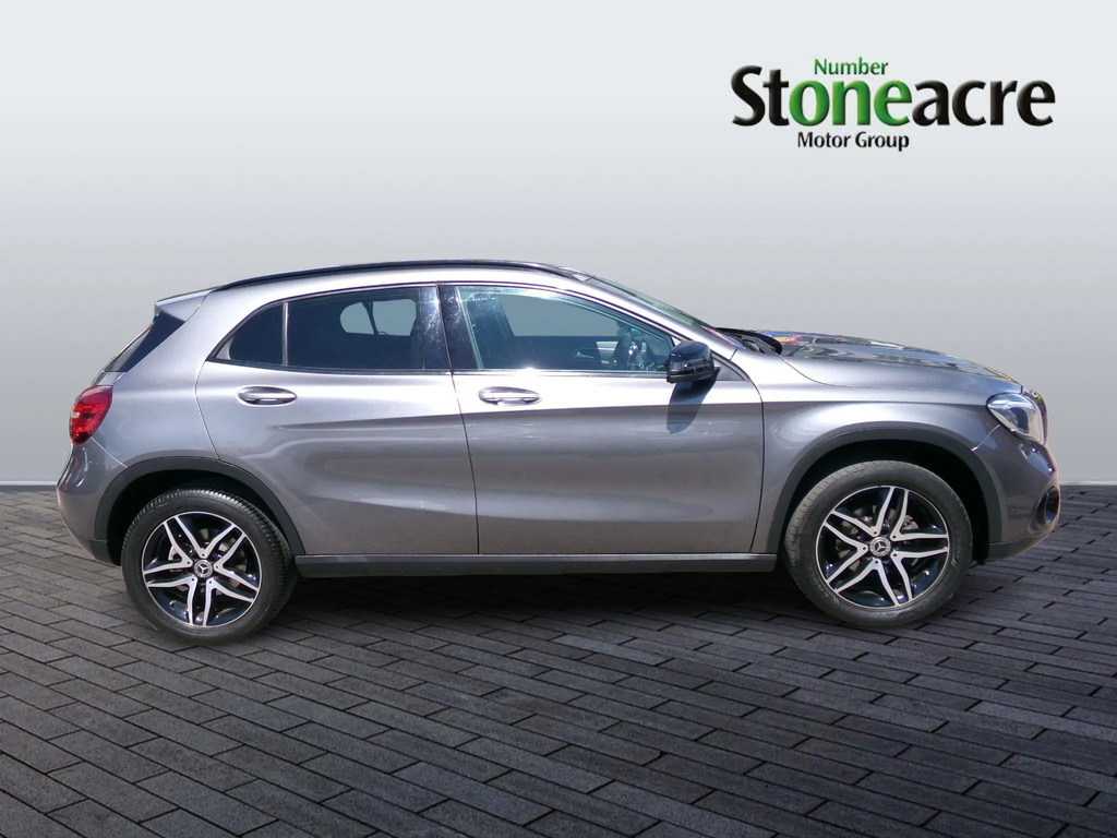 Mercedes-Benz GLA Class 1.6 Gla180 Urban Edition Euro 6 Ss Grey #2