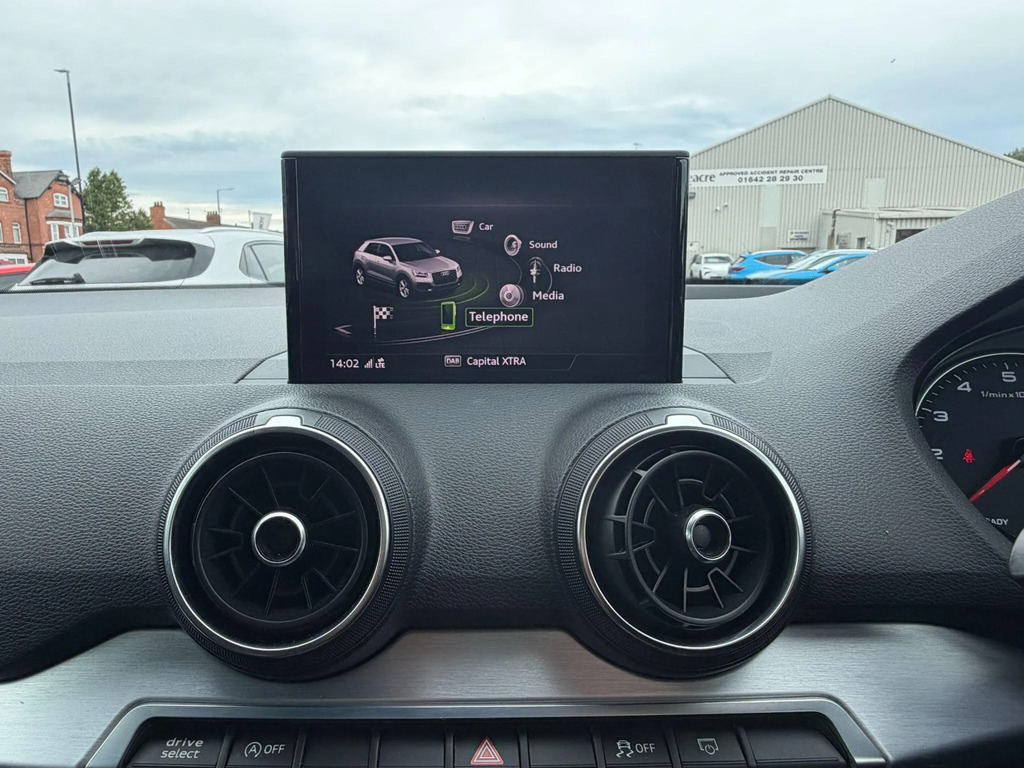 Audi Q2 35 1.5 Tfsi 150 S Line S Tronic 2Wd Comfort An Grey #24