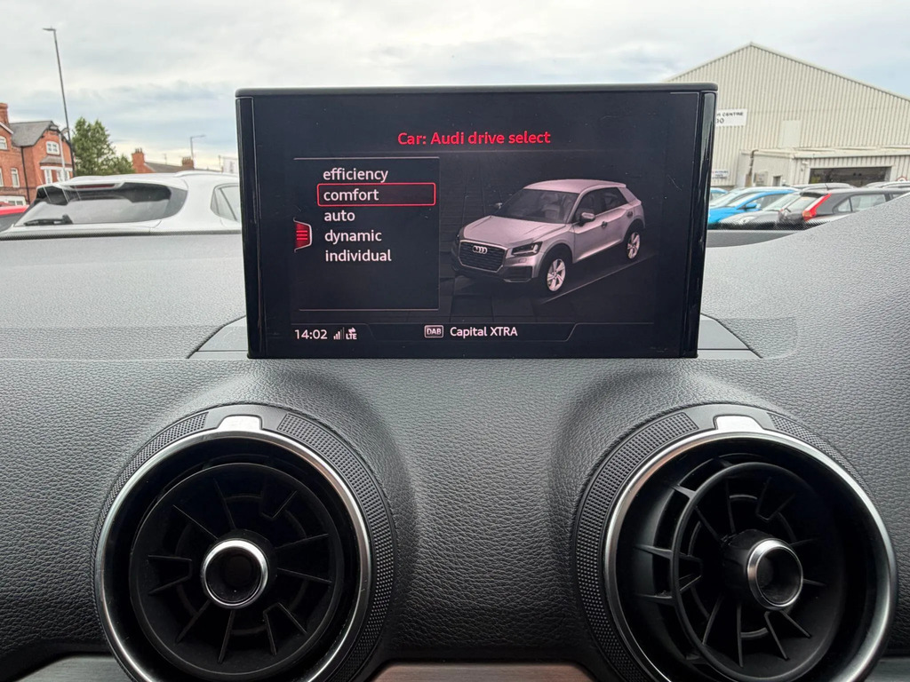 Audi Q2 35 1.5 Tfsi 150 S Line S Tronic 2Wd Comfort An Grey #28