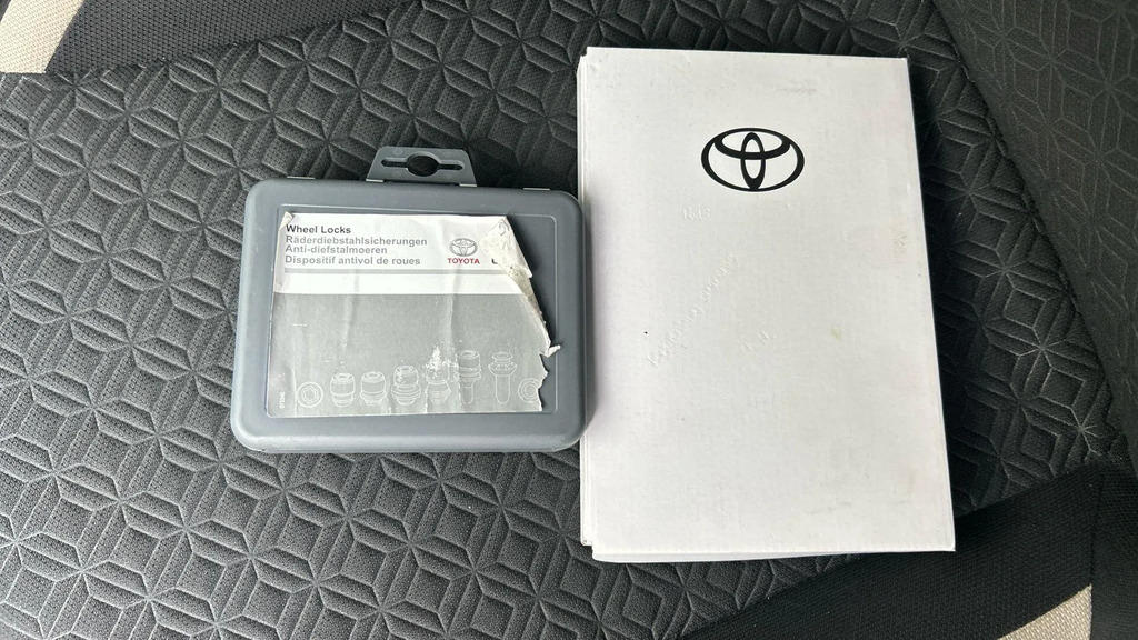 Toyota Aygo X 1.0 Vvt-i Pure Grey #33