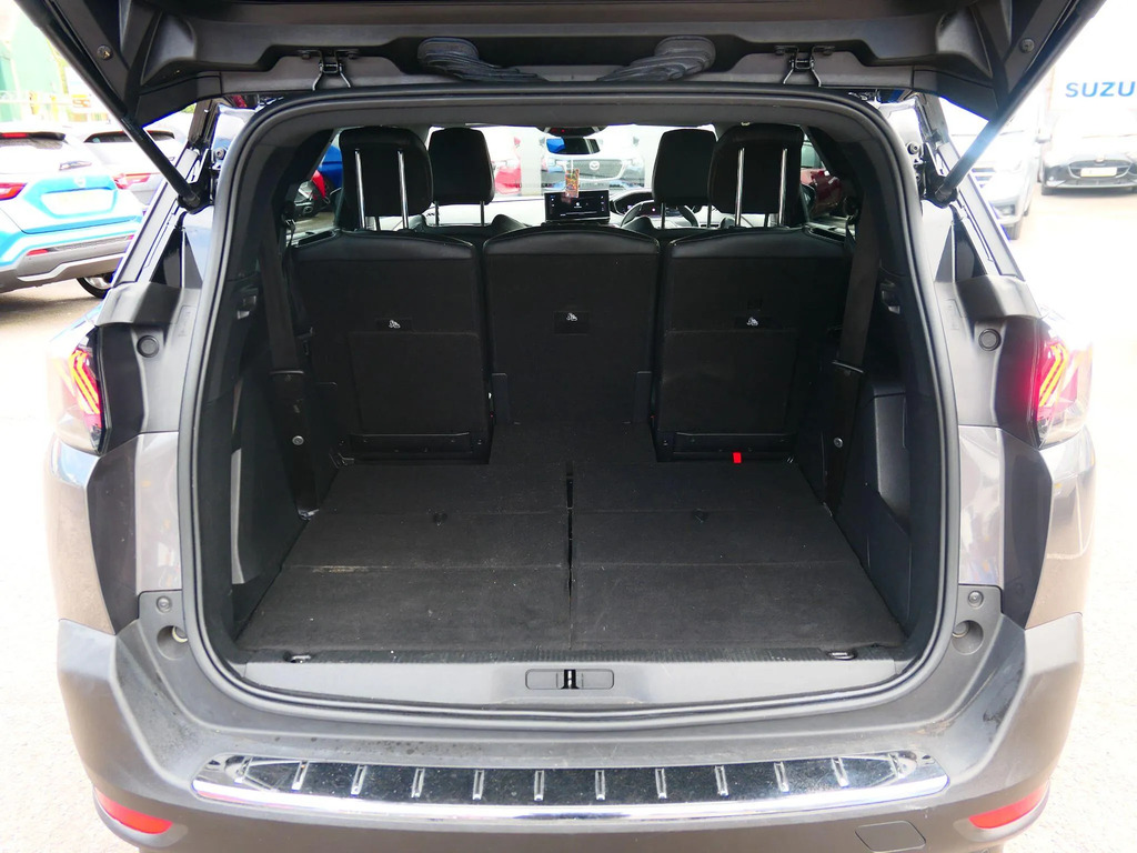 Peugeot 5008 1.2 Puretech Allure Premium Eat8 Black #24