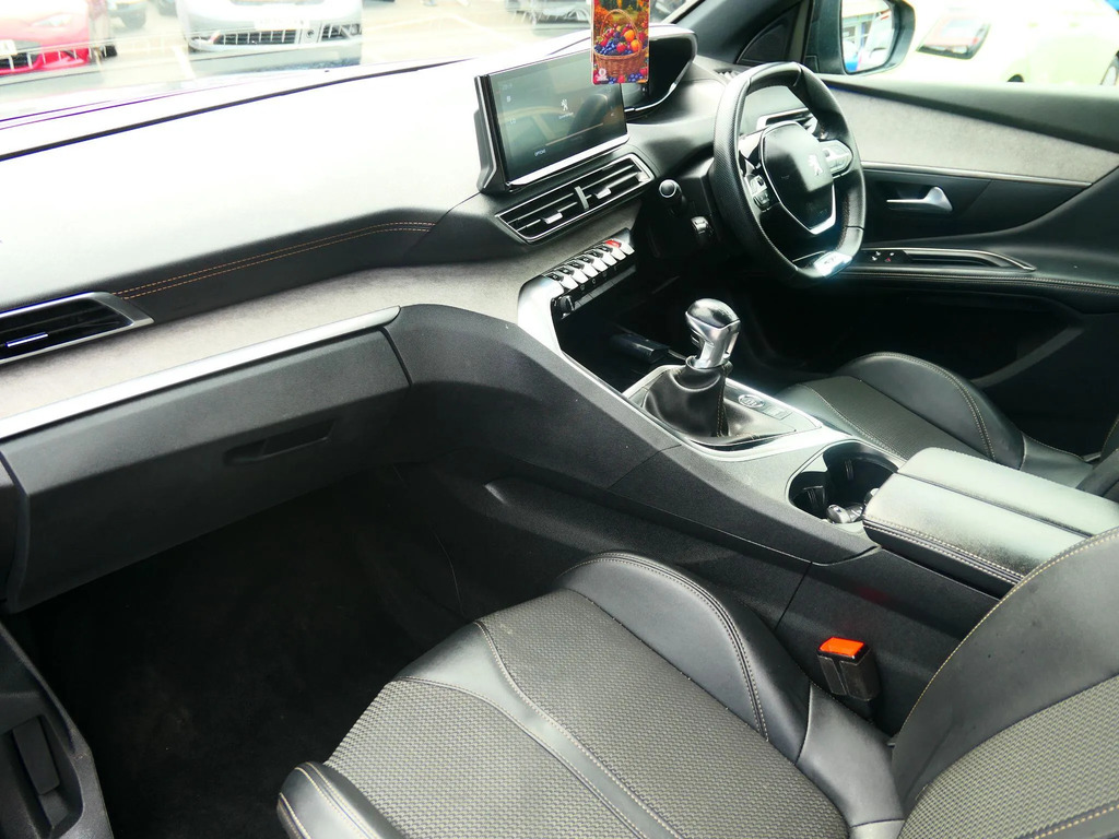 Peugeot 5008 1.2 Puretech Allure Premium Eat8 Black #11