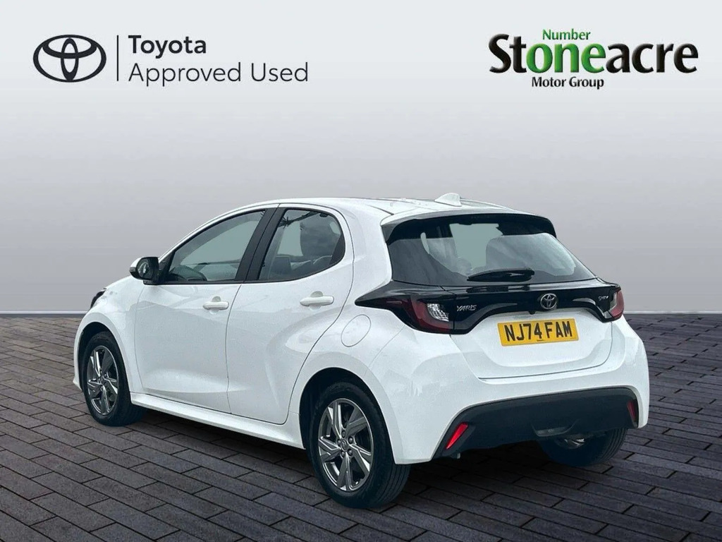 Toyota Yaris 1.5 Hybrid Icon Cvt  #5