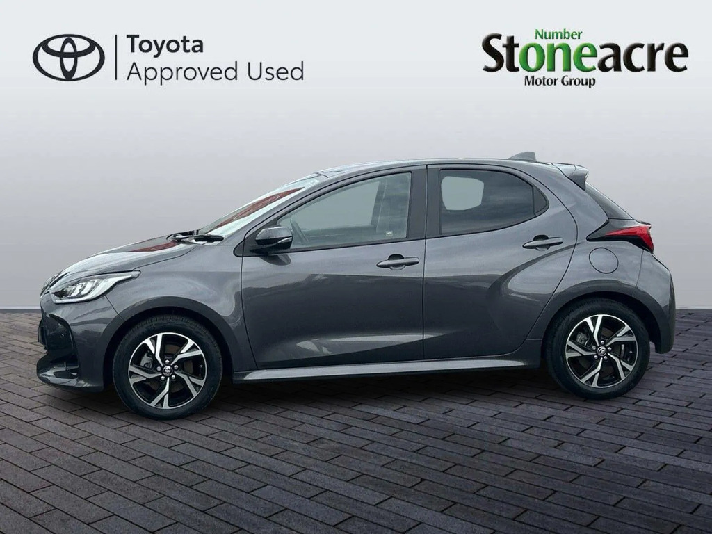 Toyota Yaris 1.5 Hybrid Design Cvt  #6