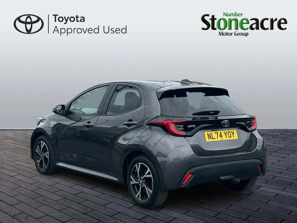 Toyota Yaris 1.5 Hybrid Design Cvt  #5