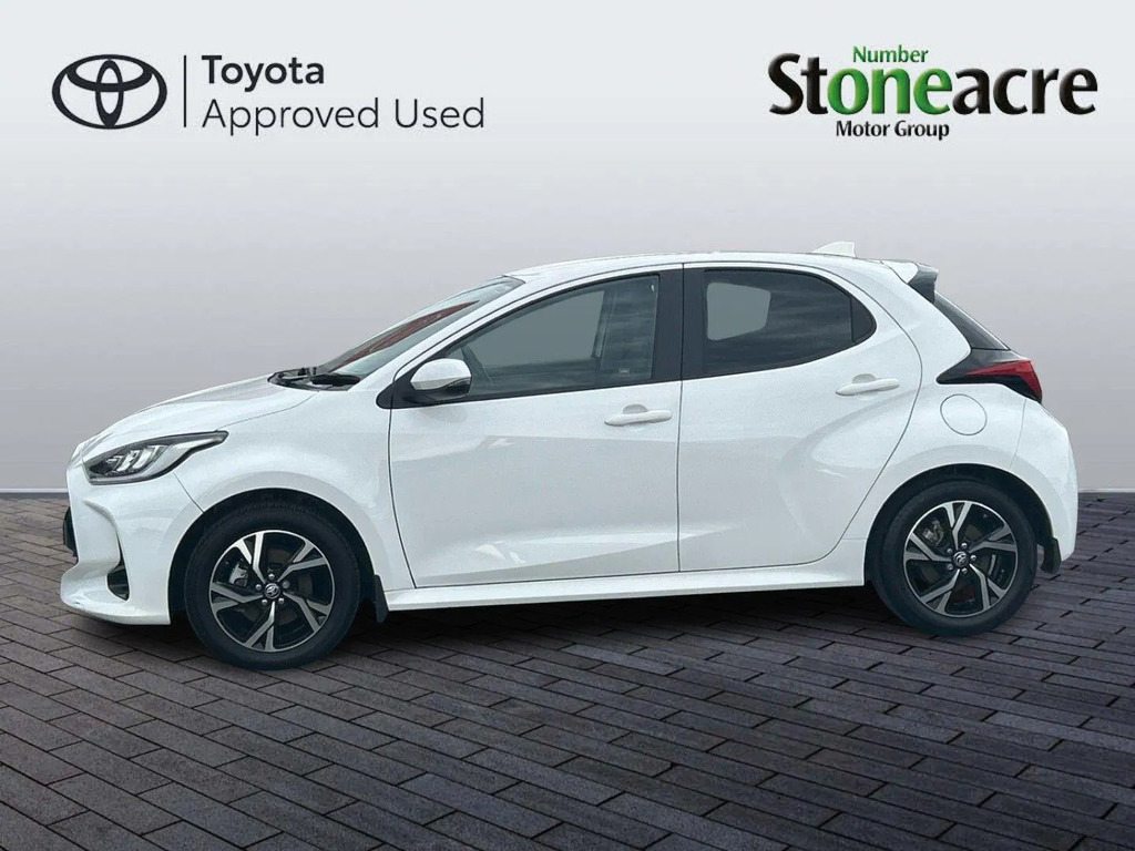 Toyota Yaris 1.5 Hybrid Design Cvt  #6