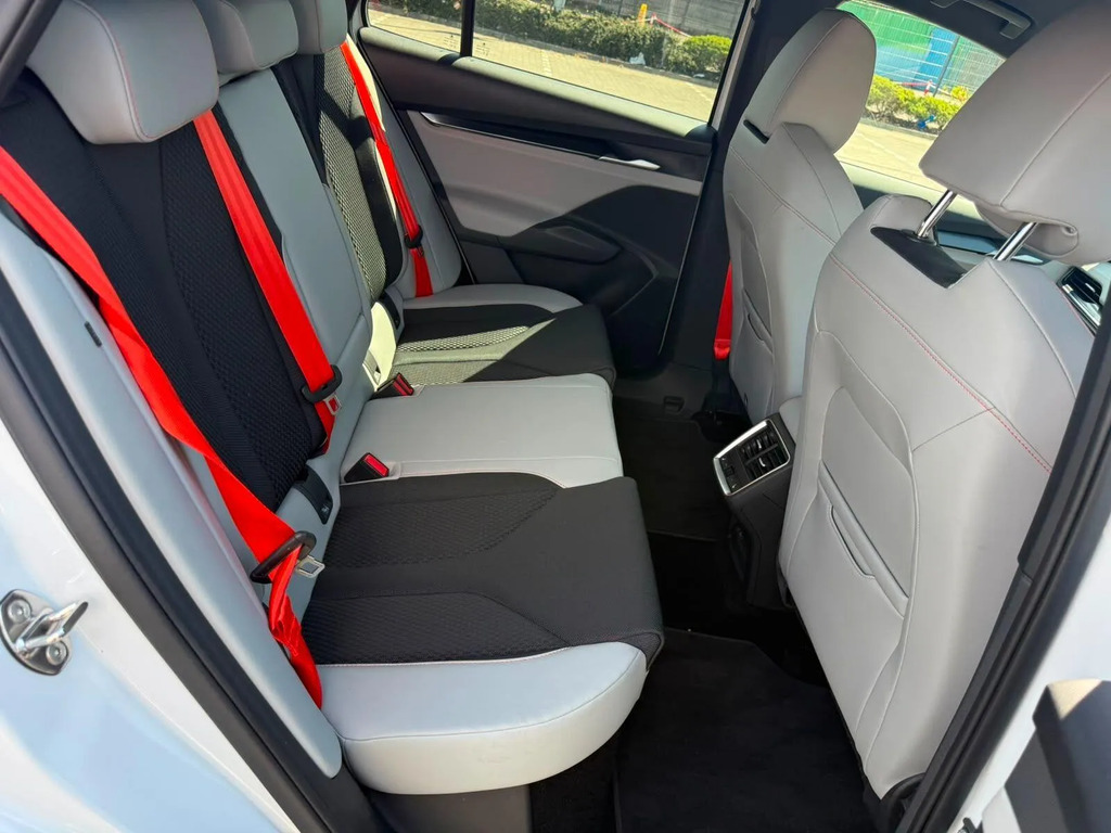 Skoda Elroq Elroq 210Kw 85 Edition 82Kwh Grey #33