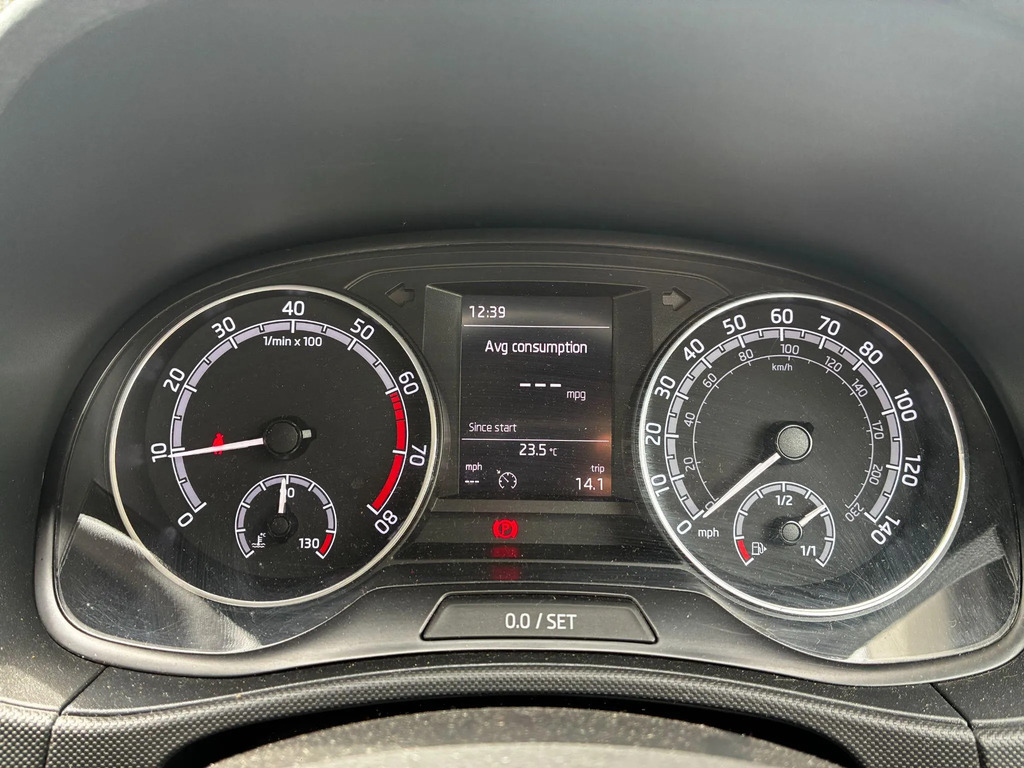 Skoda Fabia 1.0 Tsi Se Estate White #38